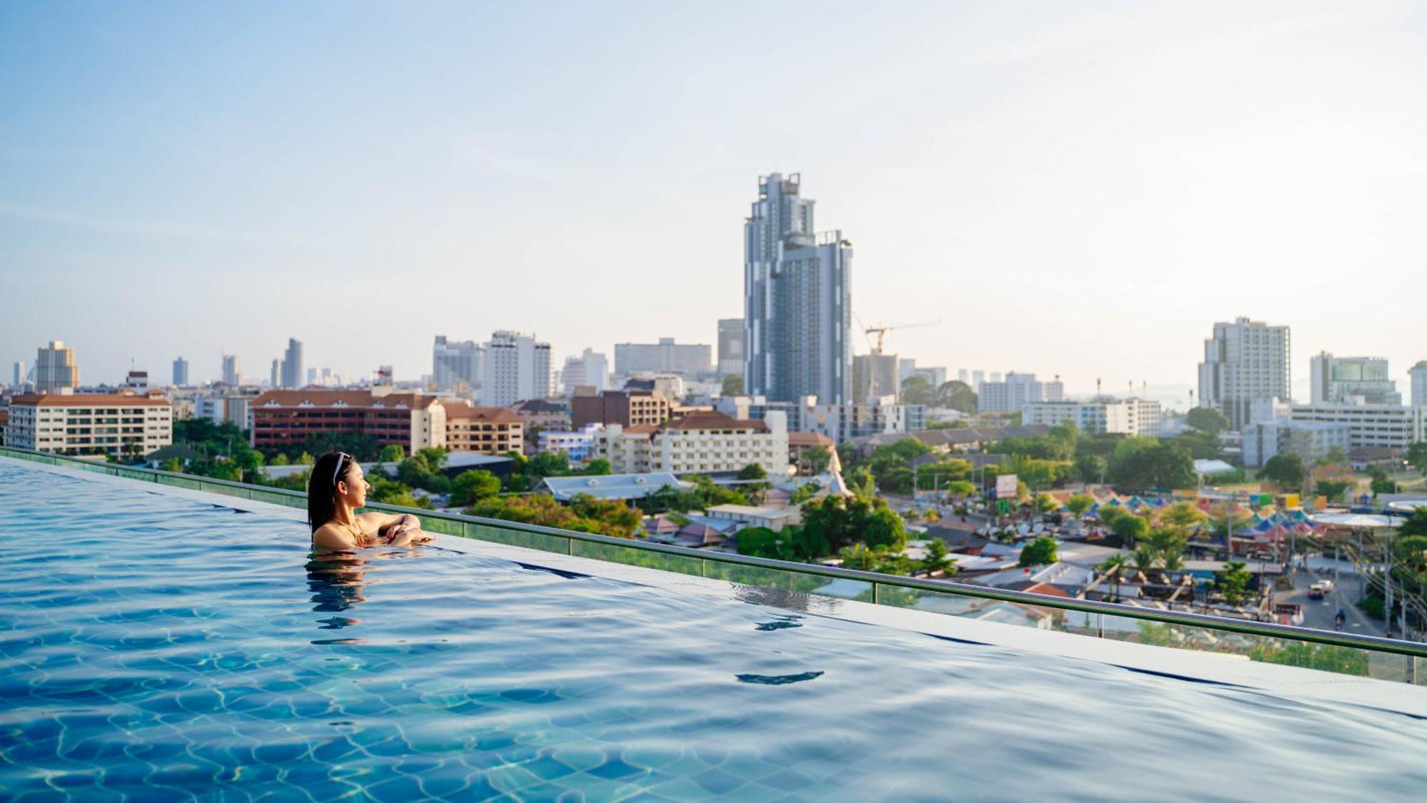 T Pattaya Hotel By Pcl Exteriör bild